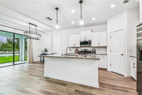 Casa en venta en Land O' Lakes, Florida, 4 dormitorios, 257.8 m2 № 1909859 - foto 14