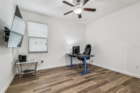 Casa en venta en Land O' Lakes, Florida, 4 dormitorios, 257.8 m2 № 1909859 - foto 11
