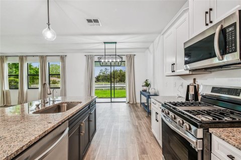 Casa en venta en Land O' Lakes, Florida, 4 dormitorios, 257.8 m2 № 1909859 - foto 19