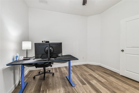 Casa en venta en Land O' Lakes, Florida, 4 dormitorios, 257.8 m2 № 1909859 - foto 12