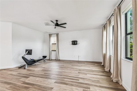 Casa en venta en Land O' Lakes, Florida, 4 dormitorios, 257.8 m2 № 1909859 - foto 24