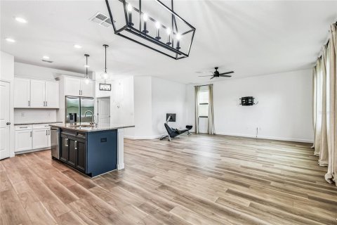 Casa en venta en Land O' Lakes, Florida, 4 dormitorios, 257.8 m2 № 1909859 - foto 23