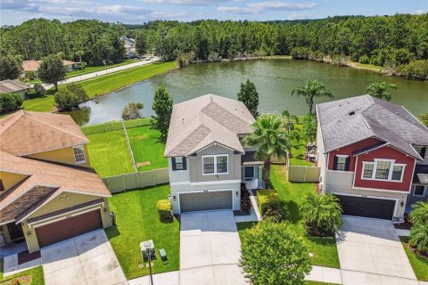 Casa en venta en Land O' Lakes, Florida, 4 dormitorios, 257.8 m2 № 1909859 - foto 2