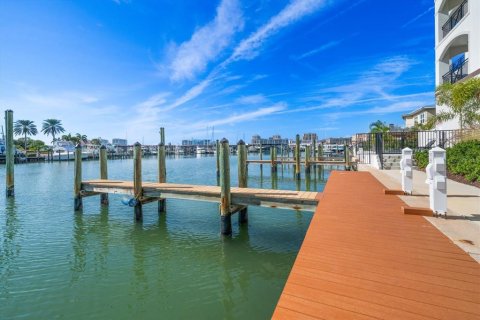Condo in Clearwater, Florida, 3 bedrooms  № 2195381 - photo 28