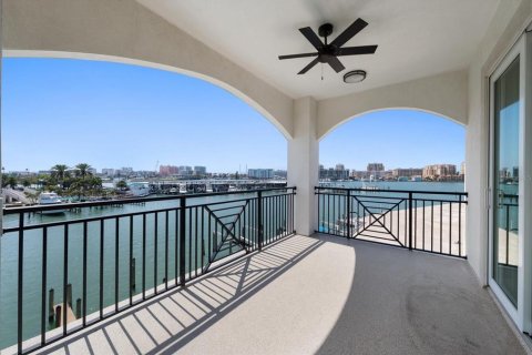 Condo in Clearwater, Florida, 3 bedrooms  № 2195381 - photo 13