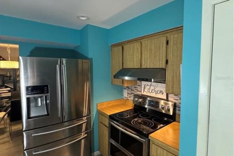 Casa en venta en Brandon, Florida, 4 dormitorios, 152.82 m2 № 2384250 - foto 9