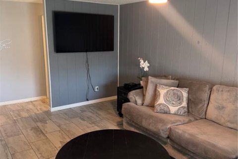 Casa en venta en Brandon, Florida, 4 dormitorios, 152.82 m2 № 2384250 - foto 7