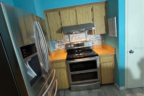 Casa en venta en Brandon, Florida, 4 dormitorios, 152.82 m2 № 2384250 - foto 8