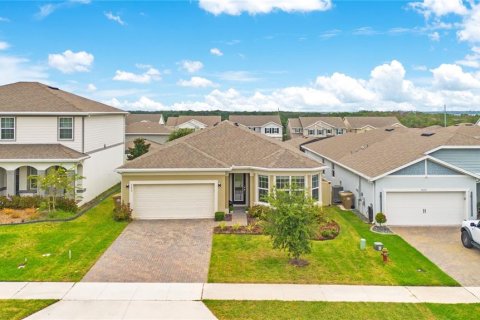 House in Clermont, Florida 3 bedrooms, 199.18 sq.m. № 2290933