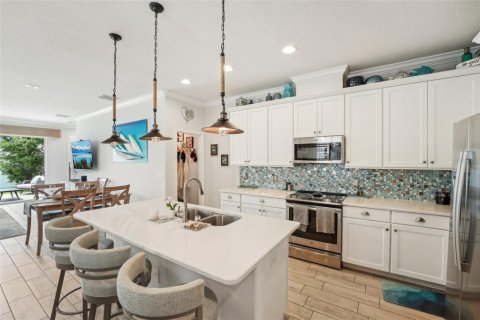 Townhouse in Palm Harbor, Florida 3 bedrooms, 170.94 sq.m. № 1681732 - photo 16