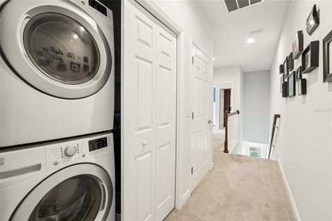 Townhouse in Palm Harbor, Florida 3 bedrooms, 170.94 sq.m. № 1681732 - photo 27