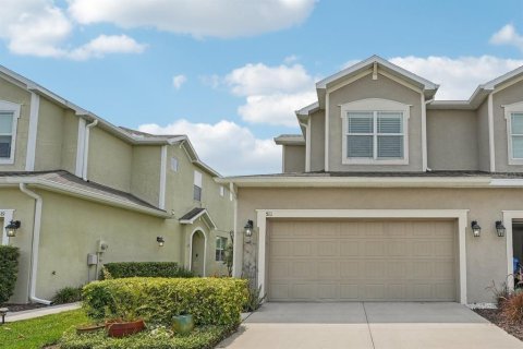 Townhouse in Palm Harbor, Florida 3 bedrooms, 170.94 sq.m. № 1681732 - photo 1