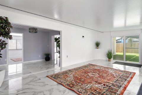 Villa ou maison à vendre à Pompano Beach, Floride: 3 chambres, 148.64 m2 № 2085653 - photo 16
