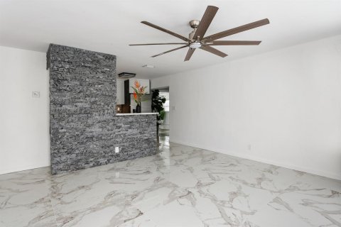 Villa ou maison à vendre à Pompano Beach, Floride: 3 chambres, 148.64 m2 № 2085653 - photo 27