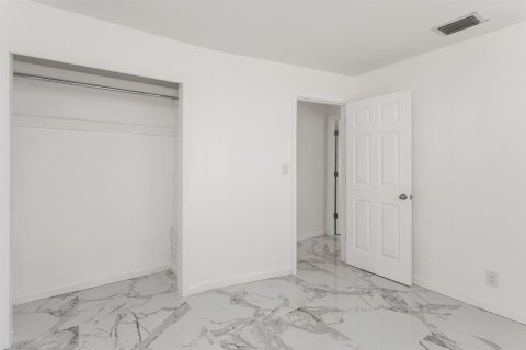 Villa ou maison à vendre à Pompano Beach, Floride: 3 chambres, 148.64 m2 № 2085653 - photo 11