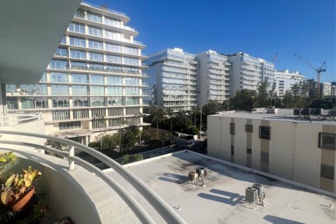 Купить кондоминиум в Серфсайд, Флорида 1 спальня, 71.53м2, № 2024408 - фото 20