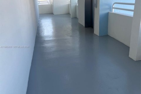 Купить кондоминиум в Серфсайд, Флорида 1 спальня, 71.53м2, № 2024408 - фото 11