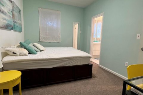 Copropriété à vendre à Miami Beach, Floride: 2 chambres, 81.75 m2 № 1945673 - photo 15