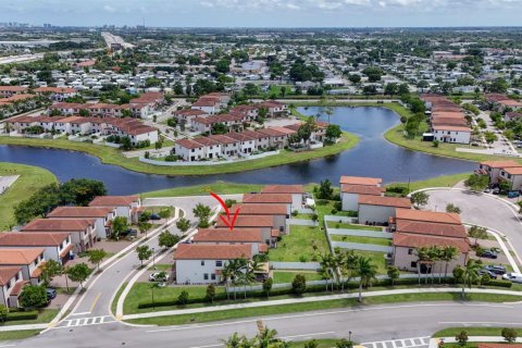 Villa ou maison à louer à Riviera Beach, Floride: 4 chambres, 171.78 m2 № 2086049 - photo 11