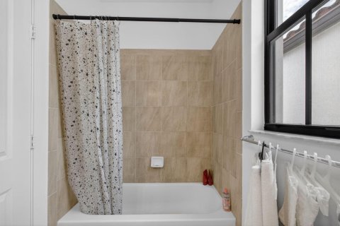 Villa ou maison à louer à Riviera Beach, Floride: 4 chambres, 171.78 m2 № 2086049 - photo 30