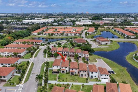 Villa ou maison à louer à Riviera Beach, Floride: 4 chambres, 171.78 m2 № 2086049 - photo 8
