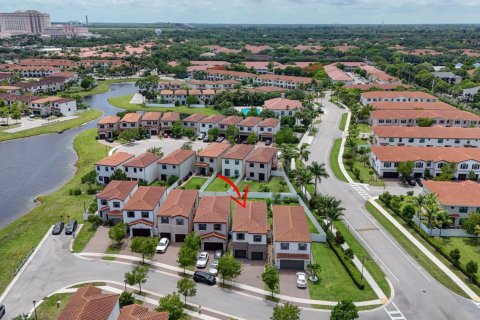 Villa ou maison à louer à Riviera Beach, Floride: 4 chambres, 171.78 m2 № 2086049 - photo 5