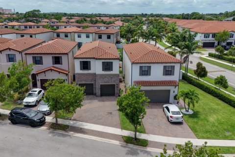 Villa ou maison à louer à Riviera Beach, Floride: 4 chambres, 171.78 m2 № 2086049 - photo 14
