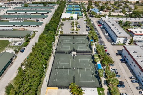 Terreno en venta en Hallandale Beach, Florida № 1477069 - foto 13