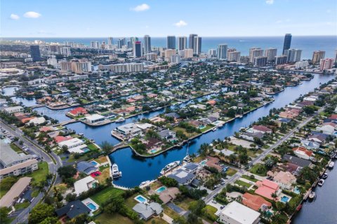 Terreno en venta en Hallandale Beach, Florida № 1477069 - foto 2