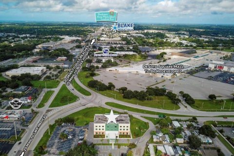 Propiedad comercial en alquiler en Bradenton, Florida, 424.38 m2 № 237590 - foto 7