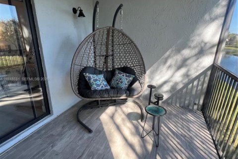 Снять в аренду кондоминиум в Уэстон, Флорида 2 спальни, 87.89м2, № 2004493 - фото 13