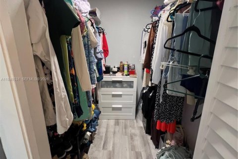 Снять в аренду кондоминиум в Уэстон, Флорида 2 спальни, 87.89м2, № 2004493 - фото 15