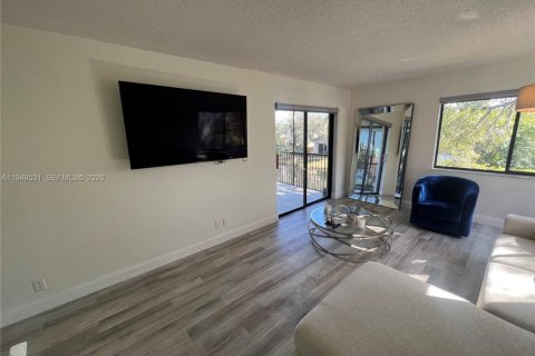 Снять в аренду кондоминиум в Уэстон, Флорида 2 спальни, 87.89м2, № 2004493 - фото 9