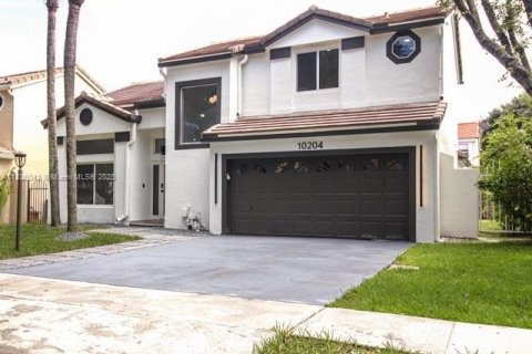 House in Cooper City, Florida 3 bedrooms, 158.03 sq.m. № 1820029 - photo 2