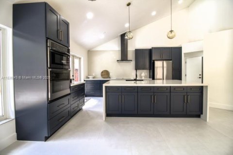 House in Cooper City, Florida 3 bedrooms, 158.03 sq.m. № 1820029 - photo 3