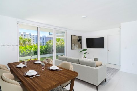 Купить кондоминиум в Бей-Харбор-Айлендс, Флорида 3 спальни, 124.12м2, № 1991928 - фото 4