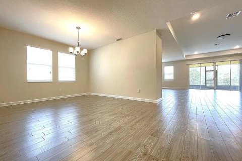 House in Winter Garden, Florida 4 bedrooms, 247.31 sq.m. № 1815998 - photo 10
