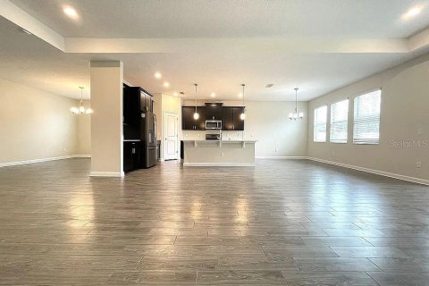 House in Winter Garden, Florida 4 bedrooms, 247.31 sq.m. № 1815998 - photo 9