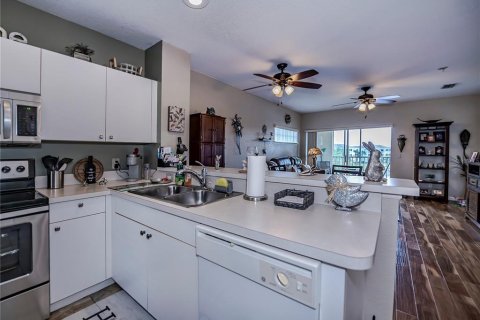 Condo in Port Charlotte, Florida, 2 bedrooms  № 1067244 - photo 14