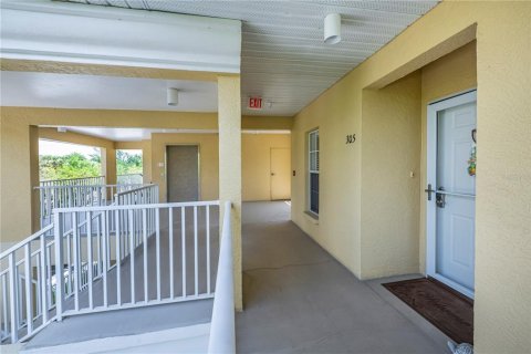 Condo in Port Charlotte, Florida, 2 bedrooms  № 1067244 - photo 4