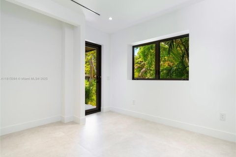 Casa en venta en Miami, Florida, 4 dormitorios, 232.53 m2 № 1841035 - foto 27