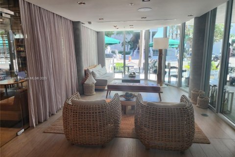 Condominio en venta en Miami Beach, Florida, 1 dormitorio, 41.34 m2 № 2012379 - foto 3