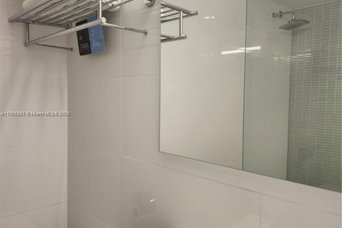 Condominio en venta en Miami Beach, Florida, 1 dormitorio, 41.34 m2 № 2012379 - foto 20