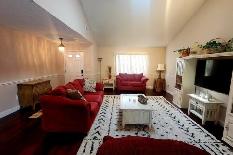 Villa ou maison à louer à Palm Coast, Floride: 4 chambres, 207.26 m2 № 2135631 - photo 3
