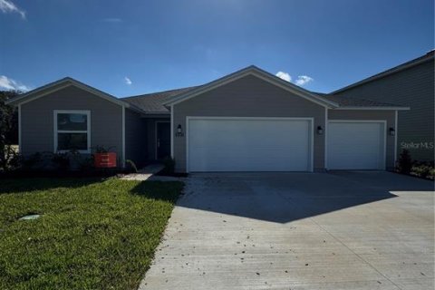 Casa en alquiler en Ocala, Florida, 4 dormitorios, 204.57 m2 № 1908358 - foto 1