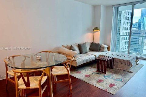 Copropriété à louer à Miami, Floride: 1 chambre, 68.56 m2 № 1987421 - photo 3