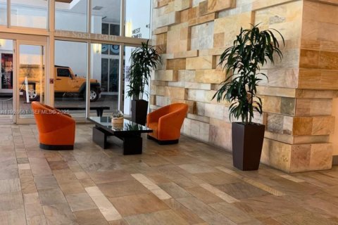 Copropriété à louer à Miami, Floride: 1 chambre, 68.56 m2 № 1987421 - photo 18