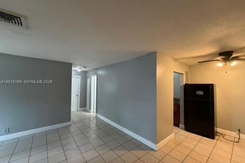 Appartement à louer à Lauderhill, Floride: 2 chambres, 78.97 m2 № 2073093 - photo 15