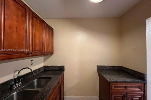 Appartement à Lauderhill, Floride 2 chambres, 78.97 m2 № 2073093