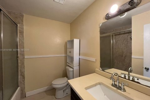 Appartement à louer à Lauderhill, Floride: 2 chambres, 78.97 m2 № 2073093 - photo 4